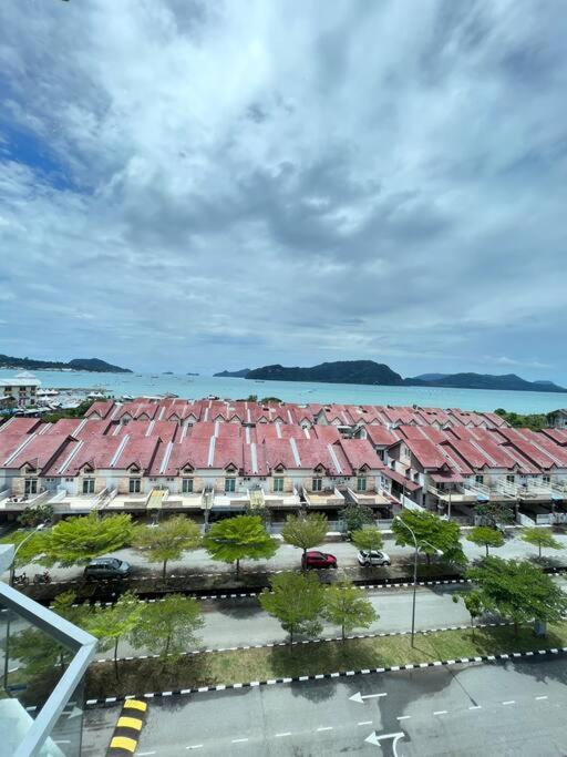 Ocean View *3 Bedrooms,One Piece,Seaview Homestay* Kuah Exterior photo